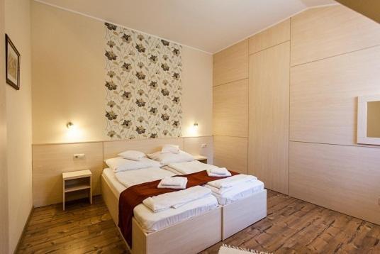 Piroska Csarda Es Panzio Bed & Breakfast Siofok Bagian luar foto