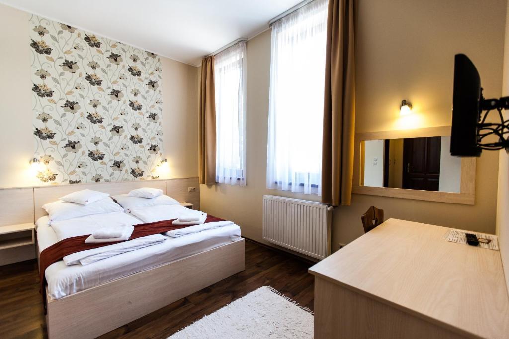 Piroska Csarda Es Panzio Bed & Breakfast Siofok Bagian luar foto