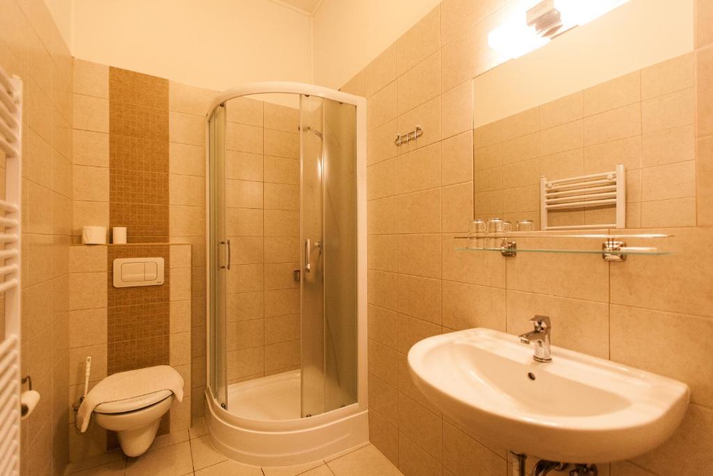 Piroska Csarda Es Panzio Bed & Breakfast Siofok Bagian luar foto