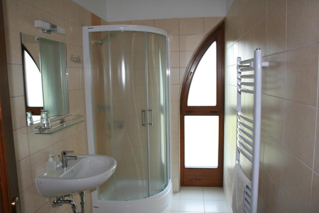 Piroska Csarda Es Panzio Bed & Breakfast Siofok Bagian luar foto